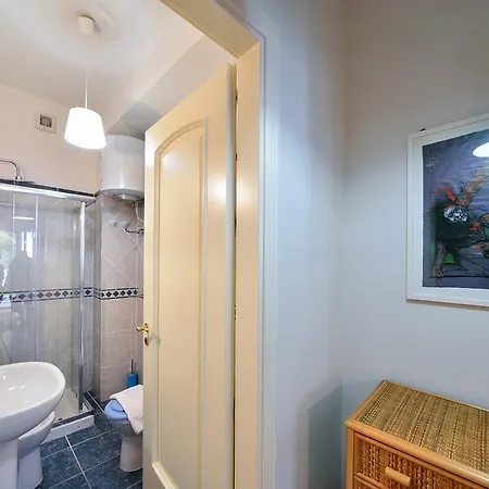 Apartment On The Beach Mazzeo