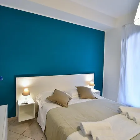 Apartment On The Beach Mazzeo