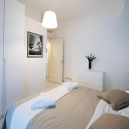 On The Beach Apartment Mazzeo